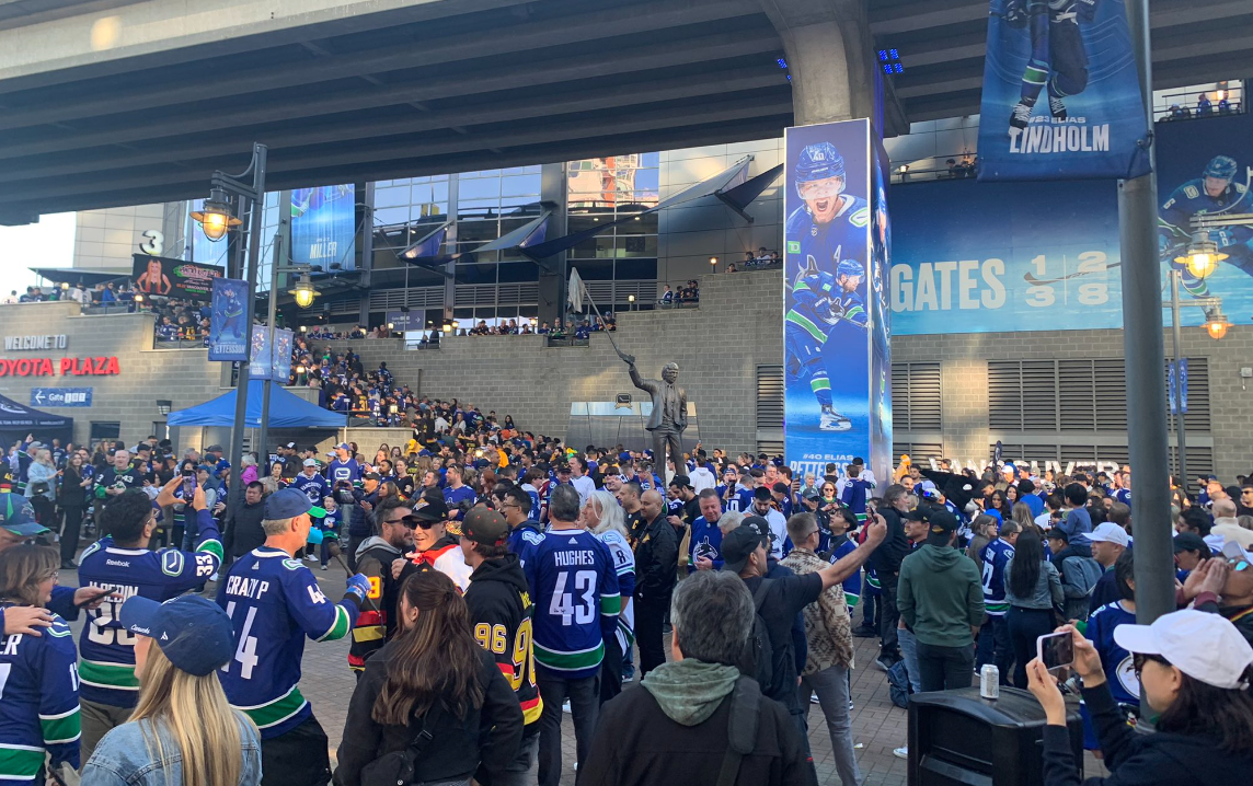 VPD Urges Canucks Fans To Cheer Responsibly