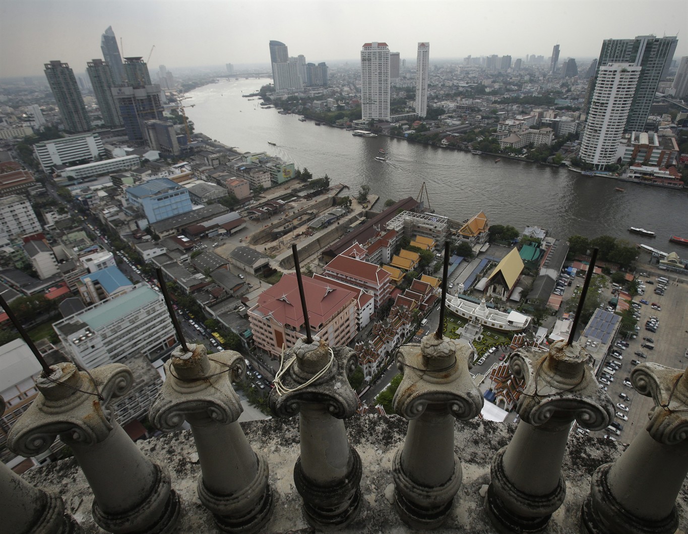 Бангкок гонконг. Гонконг Лондон. Бангкок и Гонконг. Москва Бангкок. Sathorn unique Tower Bangkok.