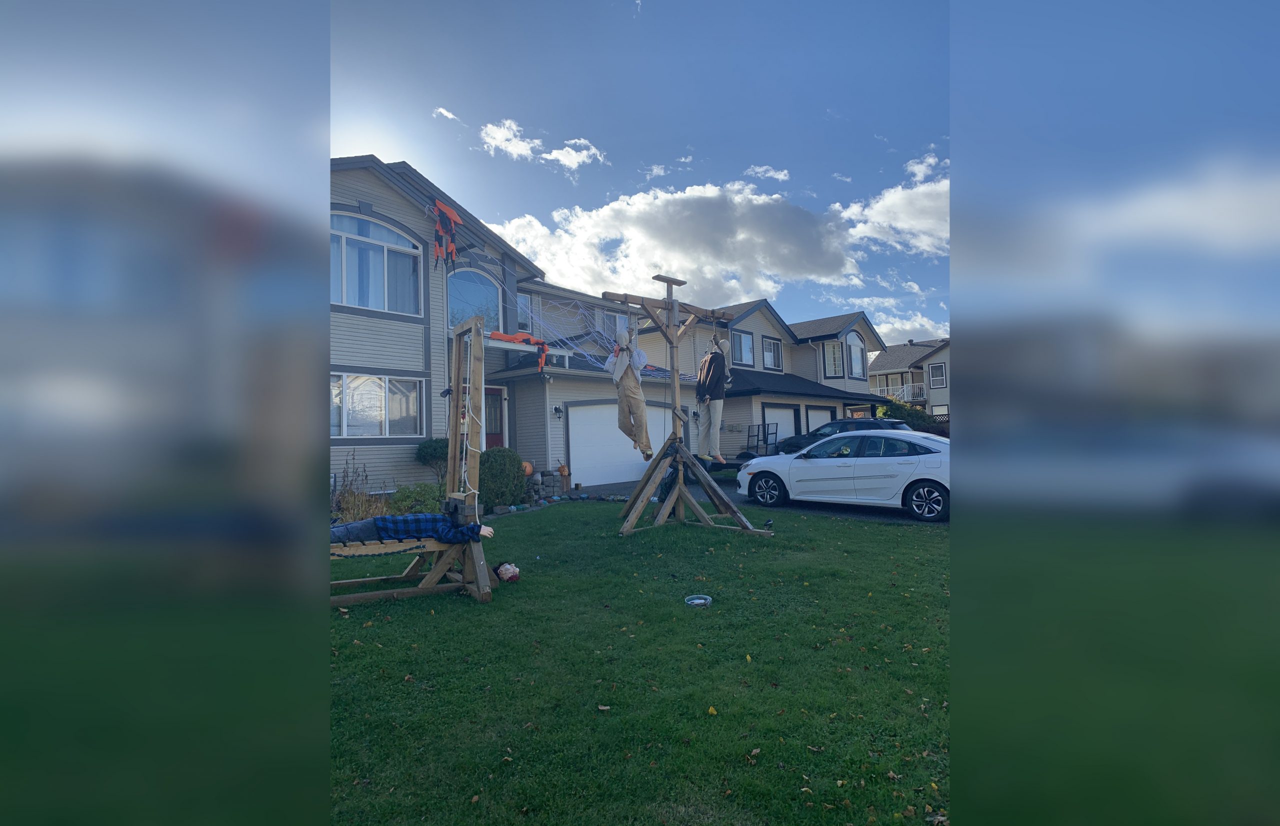 Maple Ridge Halloween display raises concerns about racism, suicide