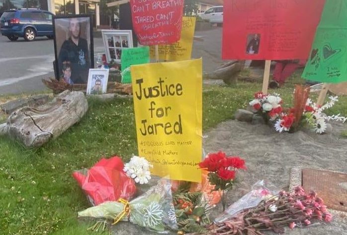 A memorial for Jared Lowndes in Campbell River, B.C., in July 2021