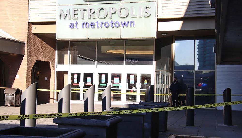 24BC9C48-05AD-4E7E-B498-C370460723C2 Metrotown stabbing