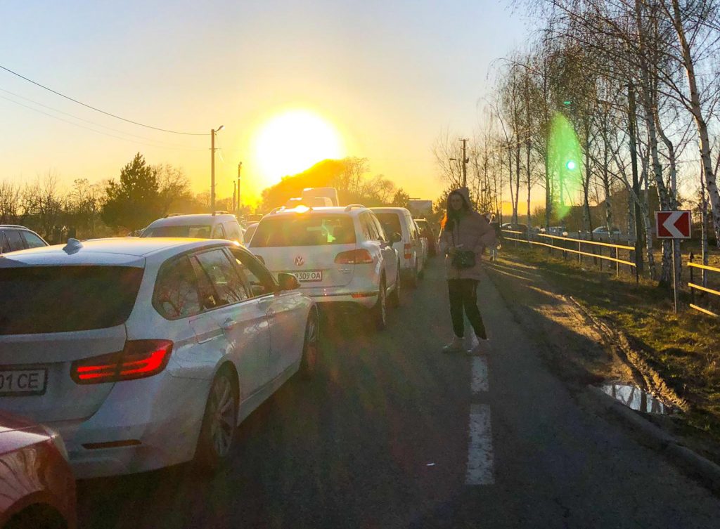 An independent journalist captures the moments as he walks nearly 70 km to Poland from Lviv to flee the conflict. 