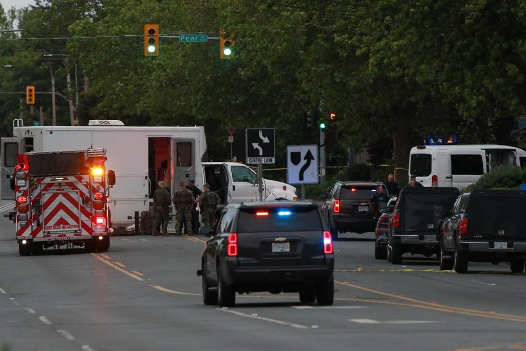 Saanich Bank Shooting: Police Officer Remains In The ICU | CityNews ...