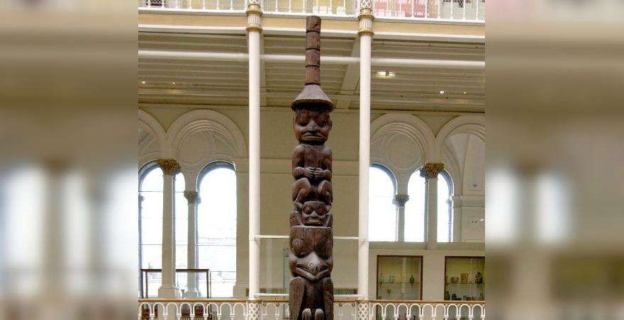 B.C. First Nation Arrives In Scotland, Asks Museum To Return Totem Pole ...