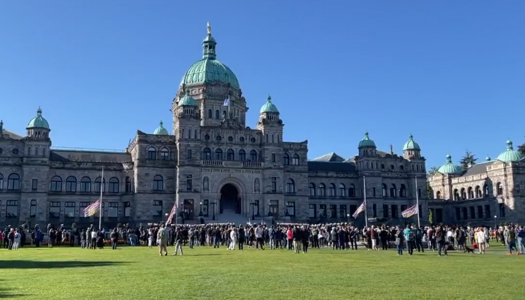 A crowd gathered on the lawn of the BC legislature