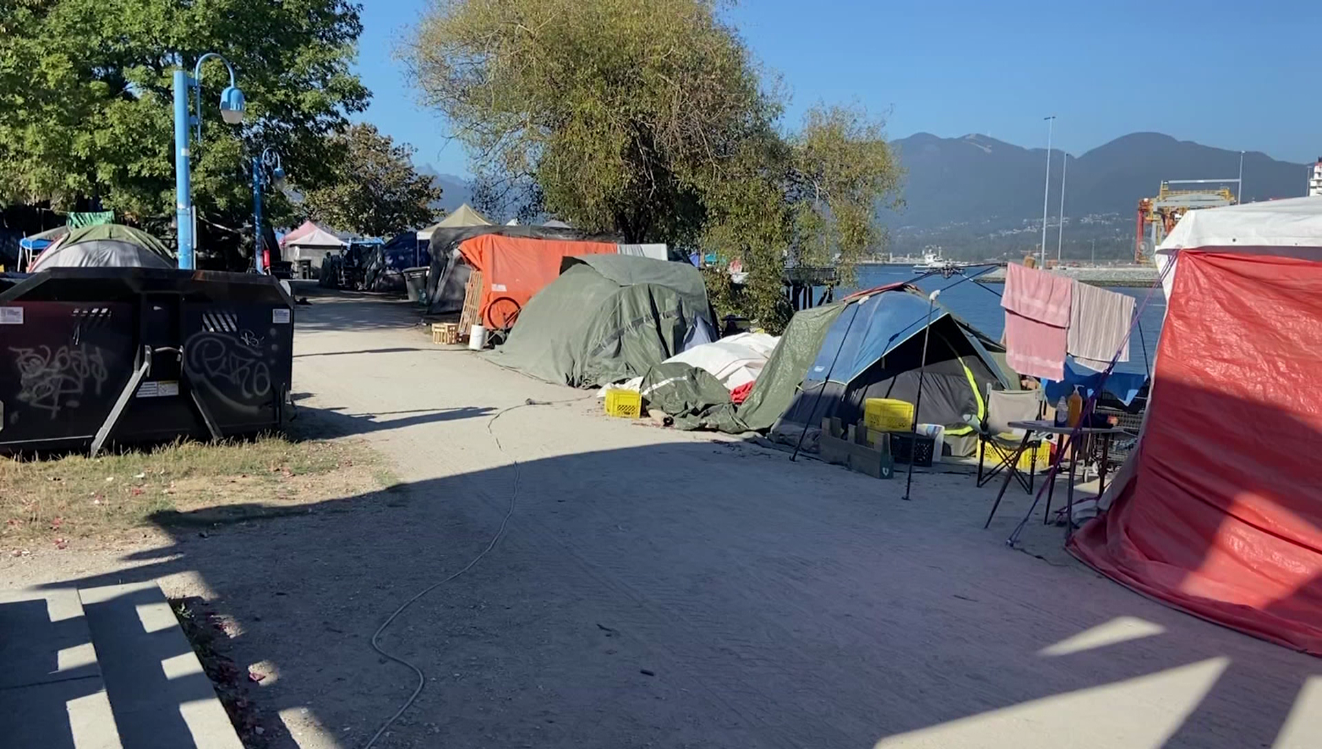 Photo of tents lined up in Vancouver's Crab Park