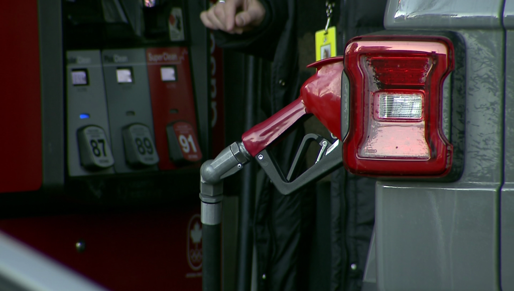 Metro Vancouver gas prices could continue to drop: analysts