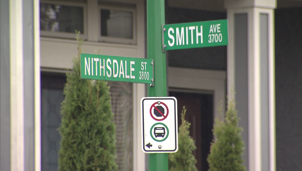 Nitsdale Street near Smith Avenue signs