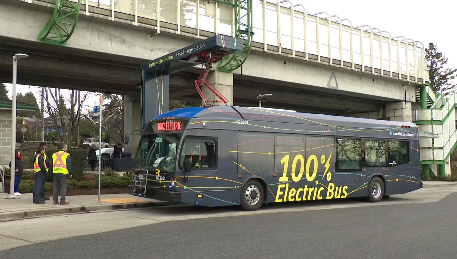 TransLink unveils new battery-electric buses | CityNews Vancouver