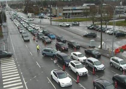 Border crossings heading south into Washington from the Lower Mainland are seeing massive backups Friday morning. (DriveBC)