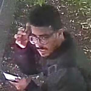 Vancouver police are releasing images of a suspect wanted in relation to sexual assaults near the city's downtown core. (Supplied: Vancouver Police Department)