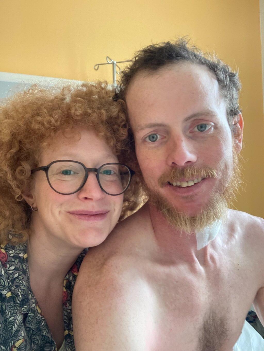 Canadian couple gets hookworms on vacation, has to go to US for medicine