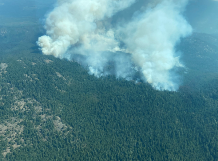 The McDougall Creek Fire burns out of control near West Kelowna.