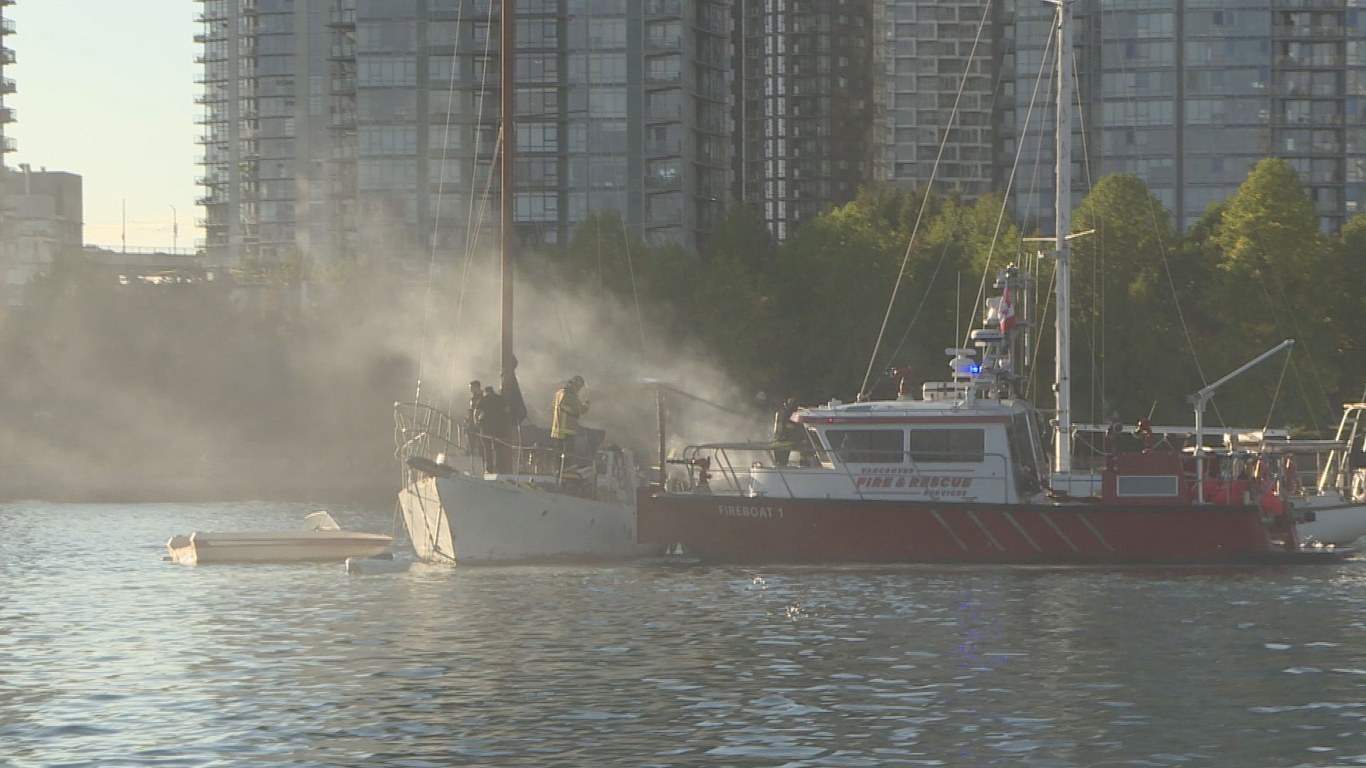 Vancouver boat catches fire in False Creek | CityNews Vancouver