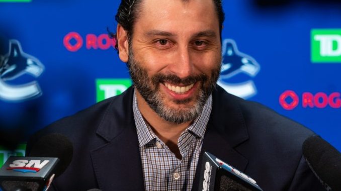 Roberto Luongo to have jersey retired by Florida Panthers