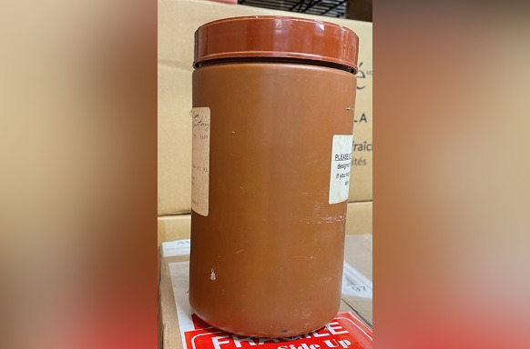 A picture of an urn that the North Vancouver RCMP says was stolen from a parked car along W 21st Street on Oct. 15, 2023