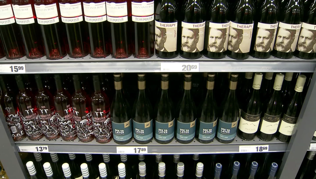 温哥华的杂货店销售葡萄酒计划引发关注