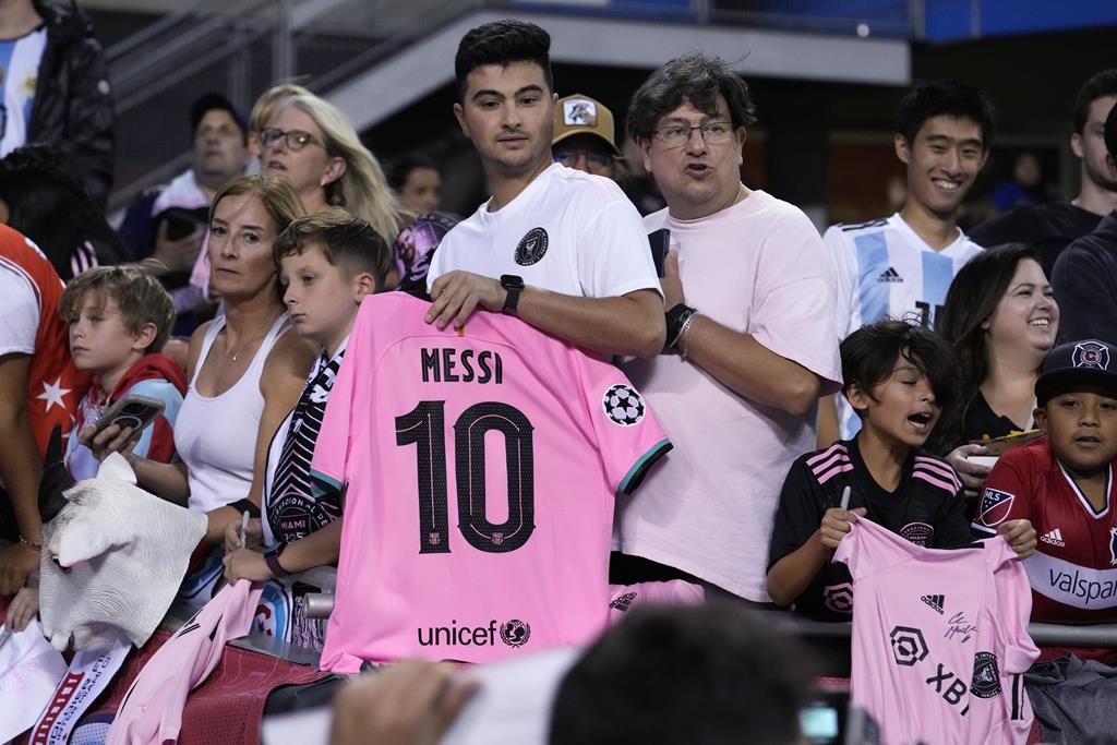 A Messi affair: Fan looks to sue Vancouver Whitecaps over soccer star no-show
