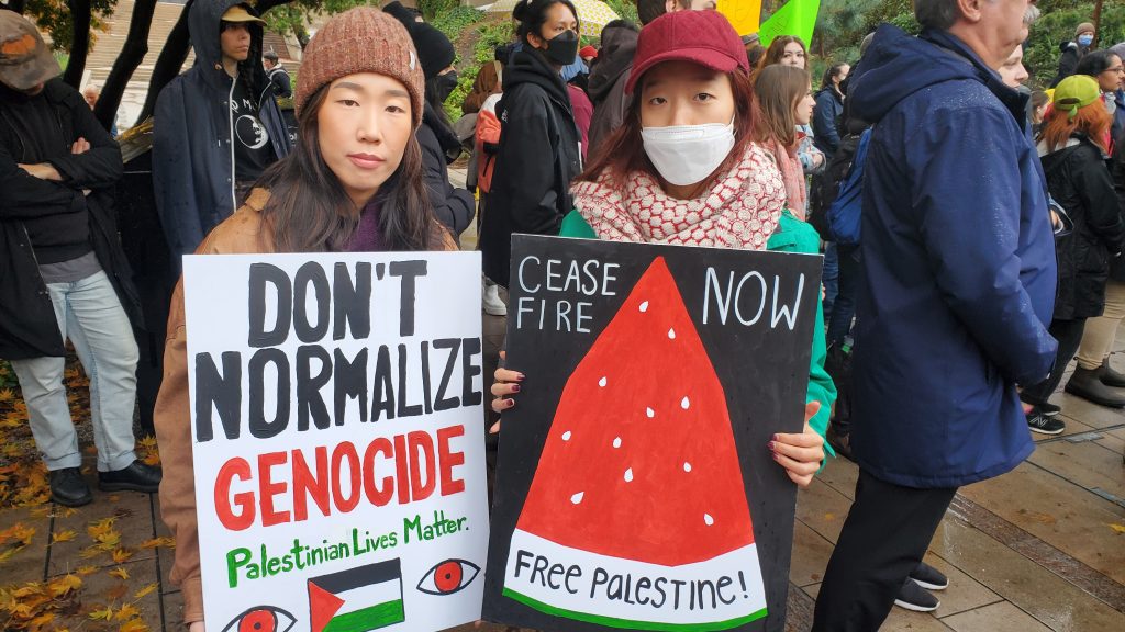 Dona stands with her sister at the pro-Palestine rally at the Vancouver Art Gallery on Nov. 4.