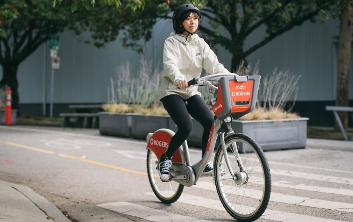 Vancouver's Mobi bikes are turning red