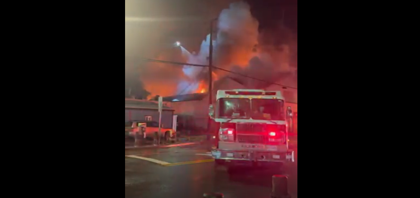 Fire rips through Richmond grocery store Friday evening
