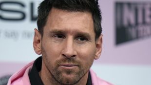 Lionel Messi frowning