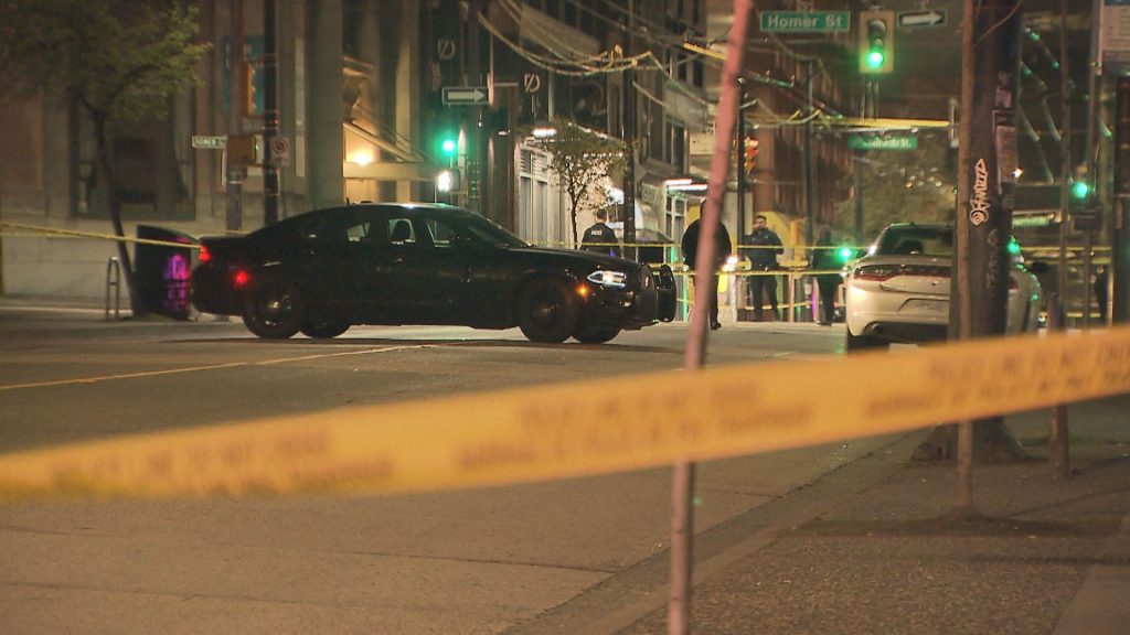 Doctor shot in face during downtown Vancouver gun violence: sources