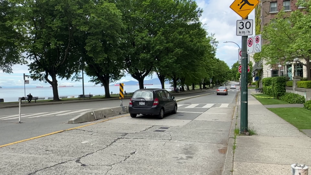 Vancouver Park Board rejects council's proposal to get rid of Beach Ave. bike lane