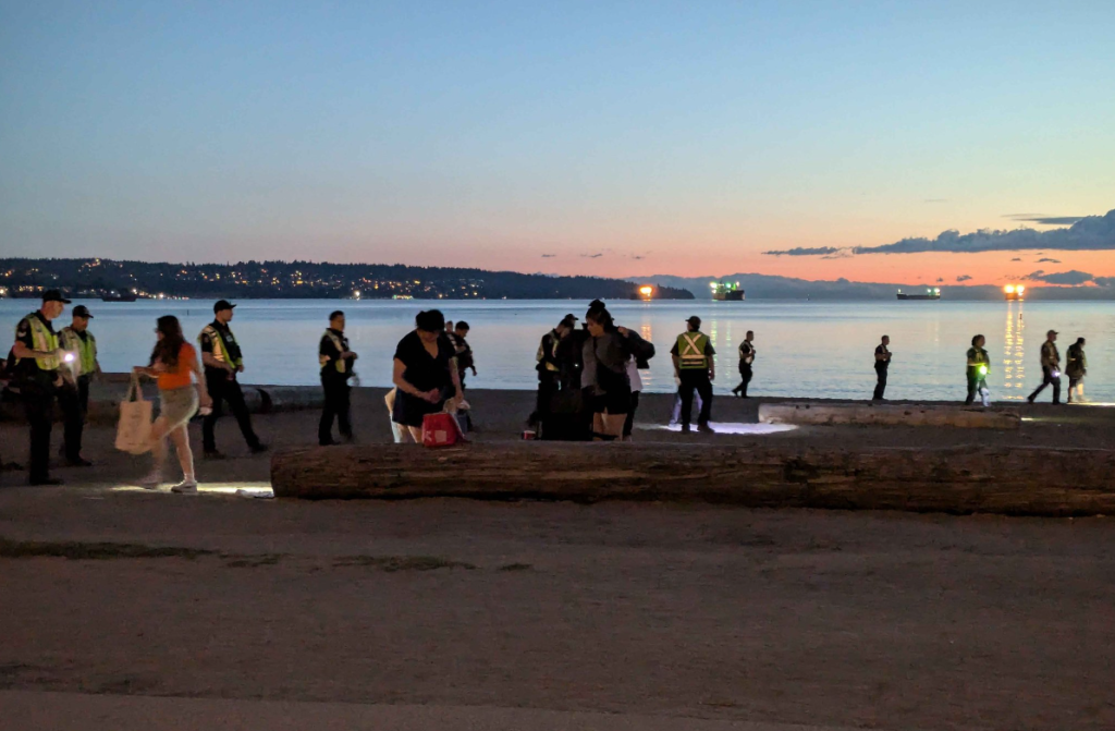 Vancouver police beach sweeps prompt exchange between councillor, deputy chief