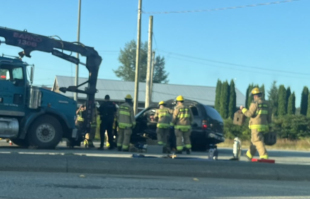 A serious crash involving a logging truck and an SUV has closed the eastbound lanes of Lougheed Highway in Maple Ridge Tuesday morning. (Credit Paul J. Henderson)