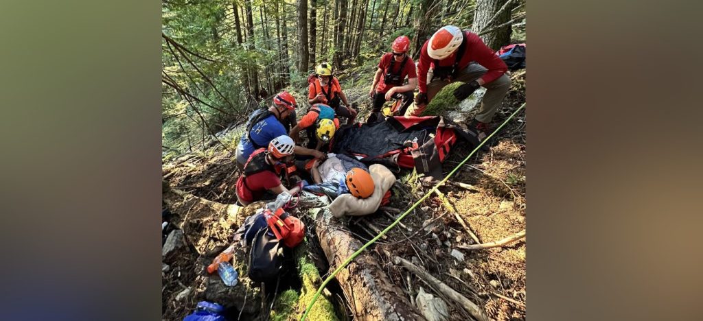 North Shore Rescue (NSR) says it was called out by Lions Bay Search and Rescue (LB SAR) Saturday evening to help rescue a hiker who had become injured after falling 50 feet down a bank off the trail.