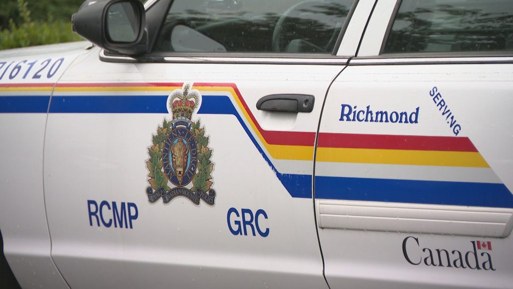 Richmond police looking for information after woman drowns in Fraser River