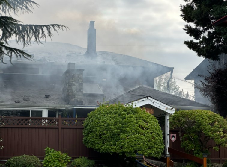 Large fire at Vancouver's Oakridge neighbourhood under investigation: VFRS