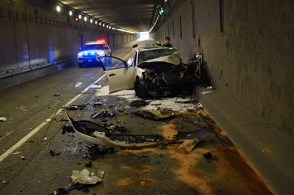 Highway patrol seeking witnesses to Massey Tunnel crash that forced hours of closures