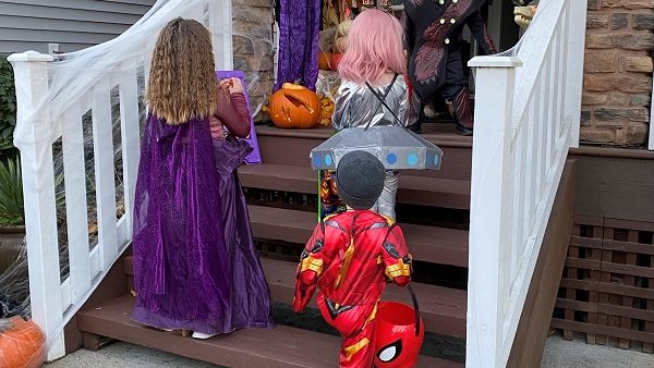 Mostly dry forecast for trick-or-treating hours in Lower Mainland