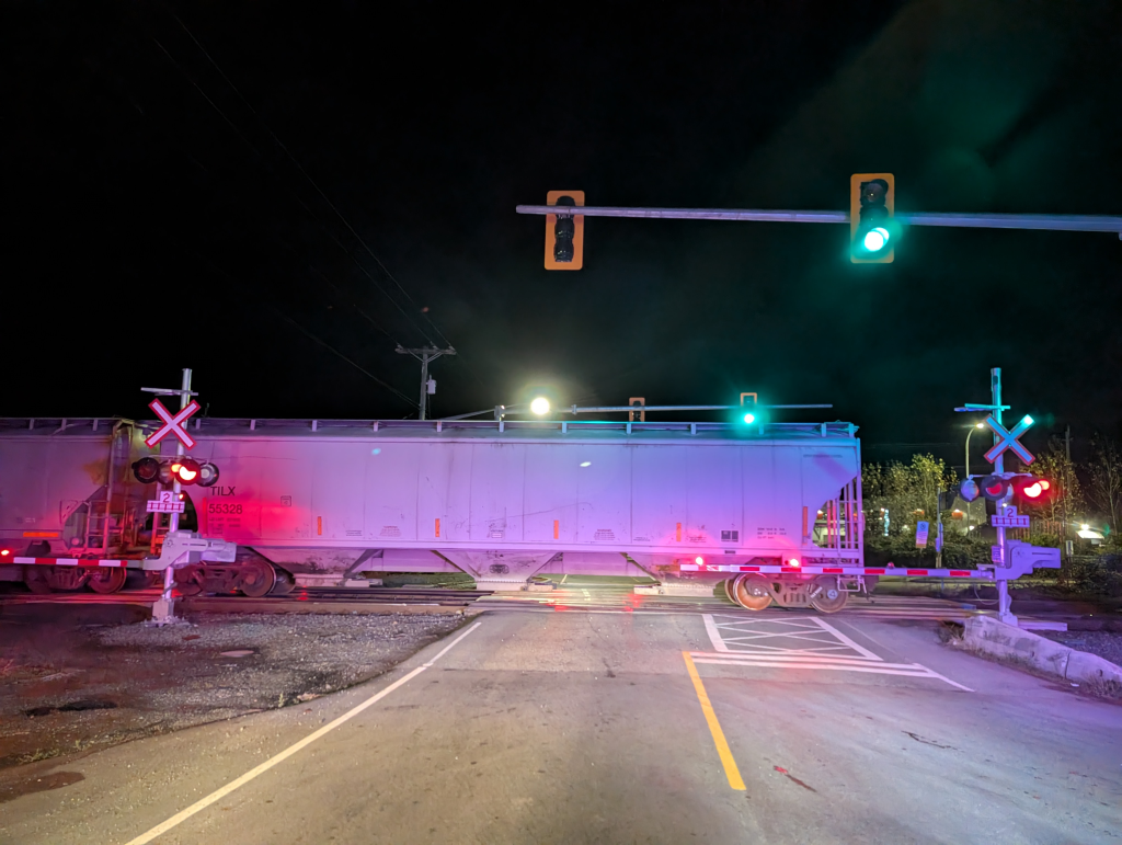 Train derails in Abbotsford near U.S. border