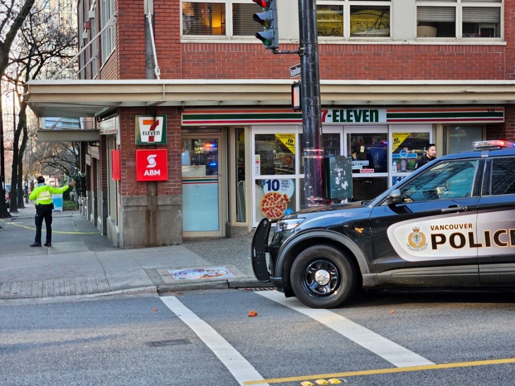 Vancouver Police officers responded to a "violent" incident that left multiple people injured Wednesday. (CityNews Image)