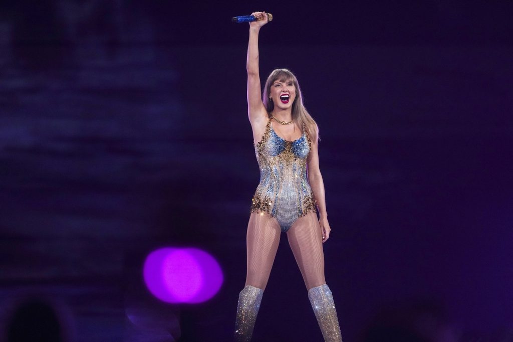 Lucky Taylor Swift fan gifted last-minute ticket in Vancouver