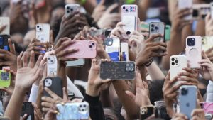 Influencers could make or break the federal election: University of Ottawa report