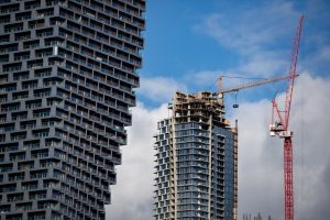 WorkSafeBC urges fall protection for construction workers
