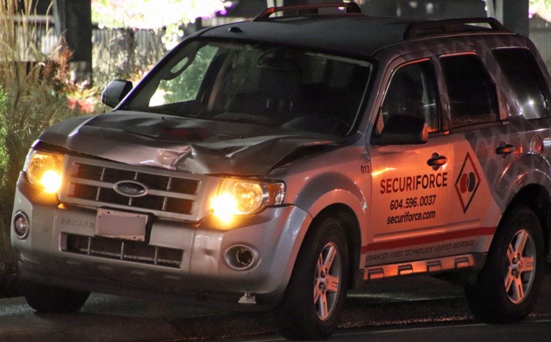 Vehicle strikes and kills pedestrian in Maple Ridge, police say