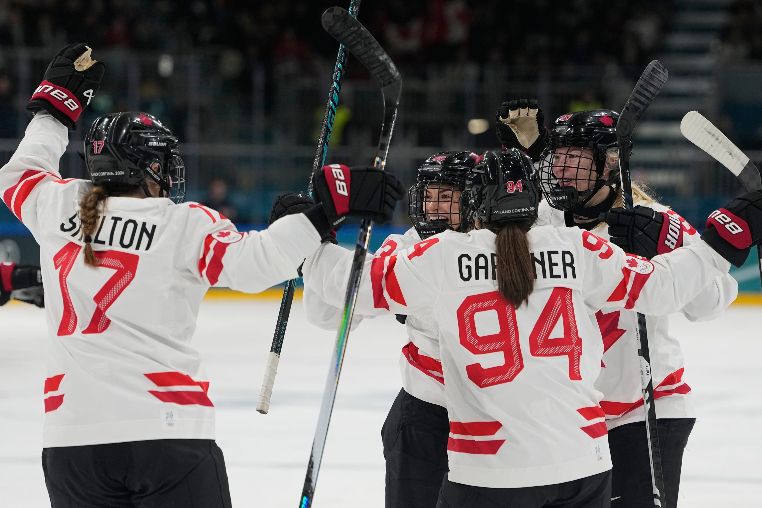 Canadian women’s hockey team rebounds with dominant win over Finland