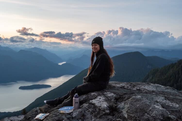 Jendhel’s loved ones. (Rhea Santos)