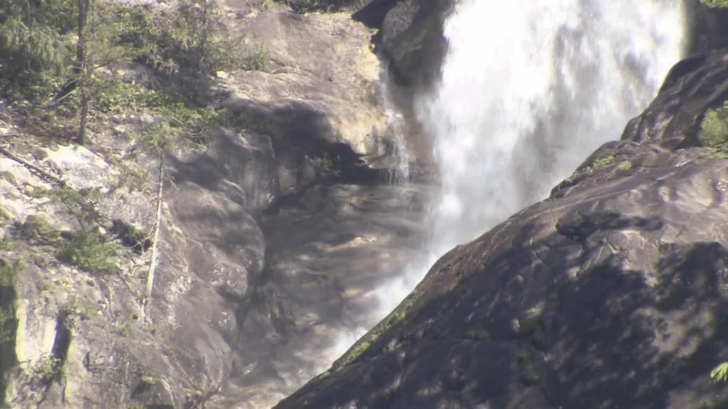 FILE — Shannon Falls in Squamish.