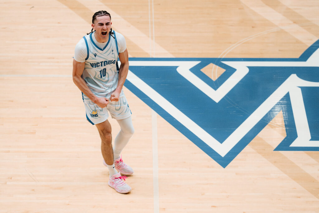 Filipino Canadian basketball player signs with Vancouver Bandits